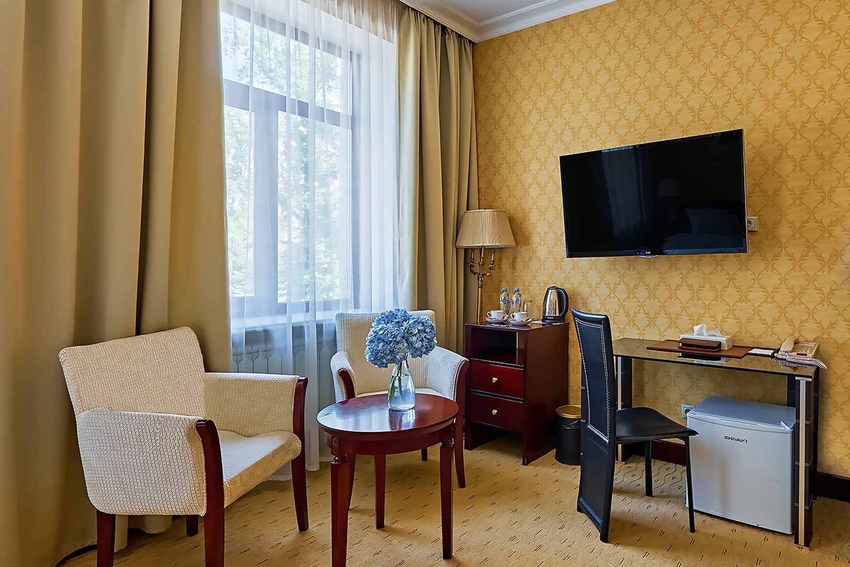 room-image